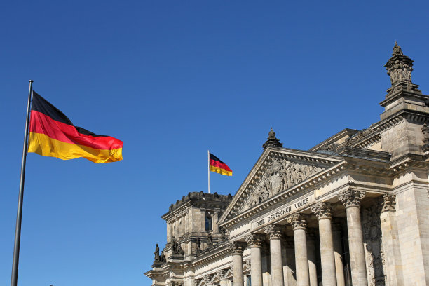 A Century of Mutual Shaping: German Trade Unions and Economic Development