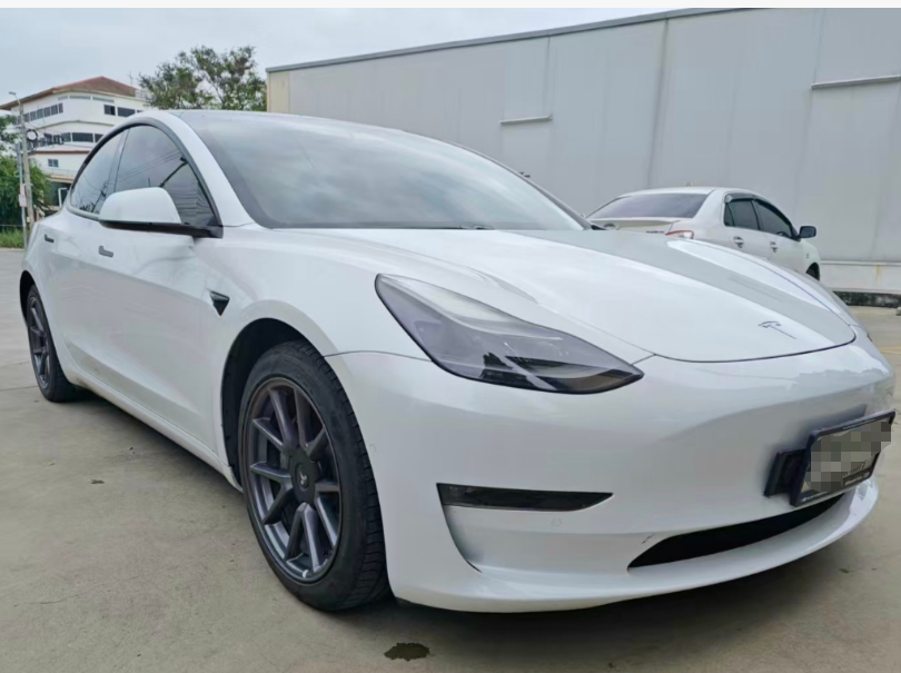 特斯拉电车model3